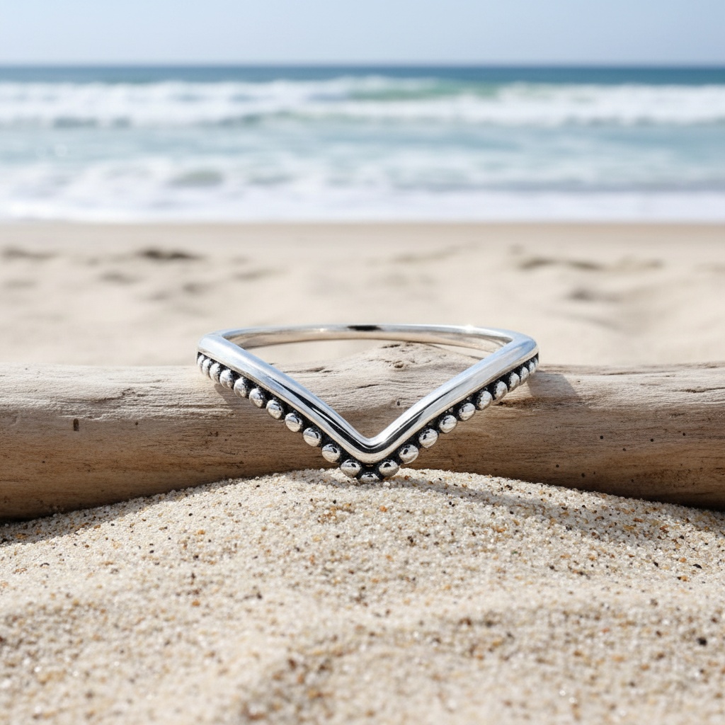 Women's V-Shaped Crown Vintage Rings for Daily Wear